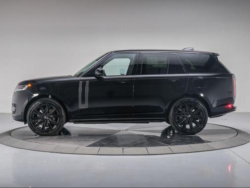 2025 Land Rover Range Rover P550e Autobiography