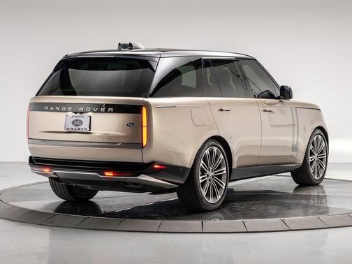 2023 Land Rover Range Rover P530 SE
