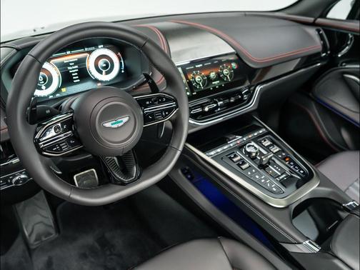 2026 Aston Martin DBX 707