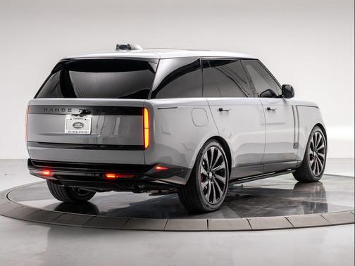 2025 Land Rover Range Rover AUTOBIOGRAPHY P530