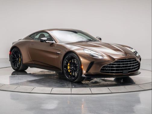 2025 Aston Martin Vantage Base