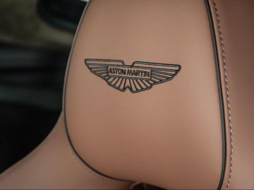 2025 Aston Martin Vantage Base