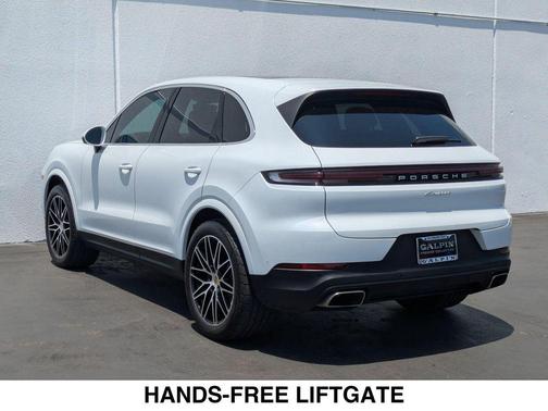 2024 Porsche Cayenne Base