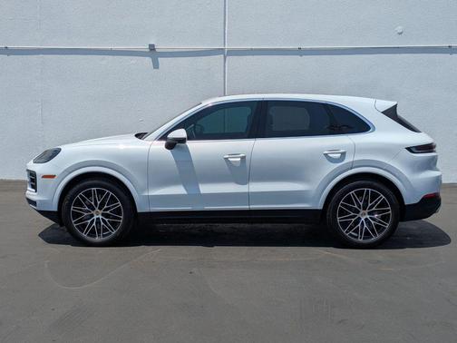 2024 Porsche Cayenne Base