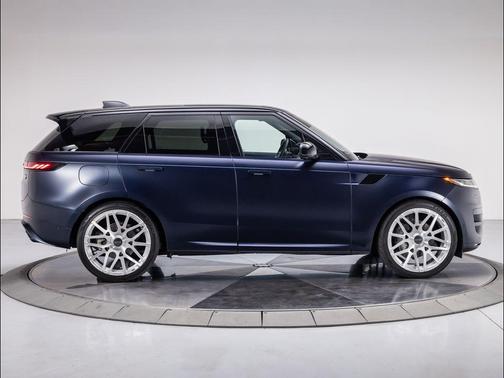 2023 Land Rover Range Rover Sport SE