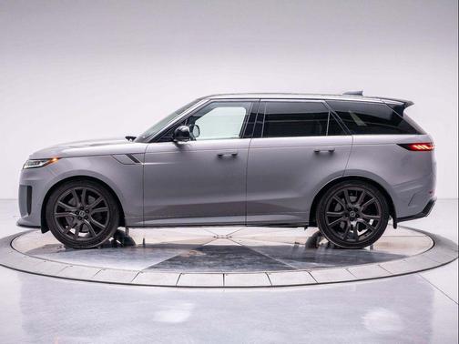 2025 Land Rover Range Rover Sport P635 SV Edition Two