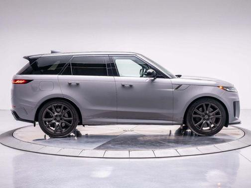 2025 Land Rover Range Rover Sport P635 SV Edition Two