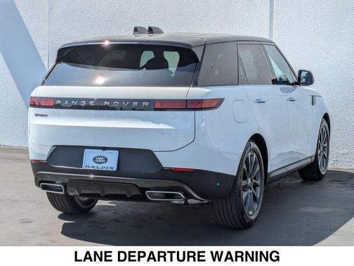 2025 Land Rover Range Rover P615 SV