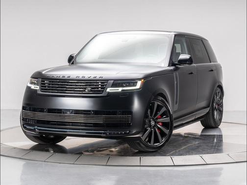 2025 Land Rover Range Rover P615 SV