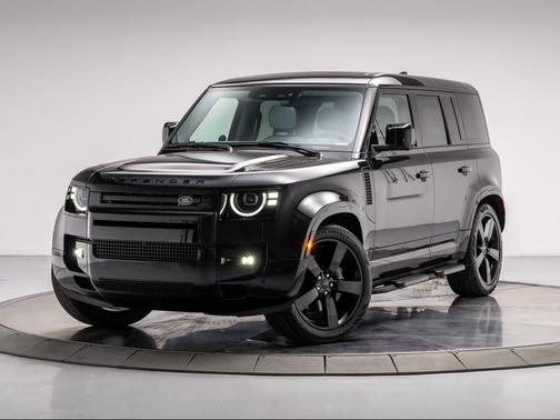 SANTORINI BLACK 2026 Land Rover Defender 110 V8
