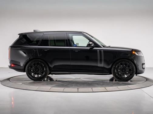 2026 Land Rover Range Rover P400 SE