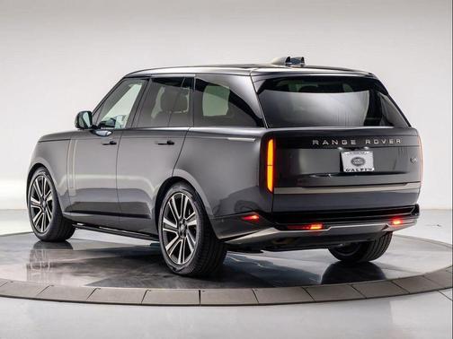 2023 Land Rover Range Rover P400 SE