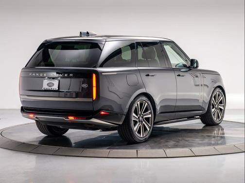 2023 Land Rover Range Rover P400 SE