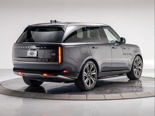 2023 Land Rover Range Rover P400 SE