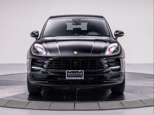 2021 Porsche Macan Base