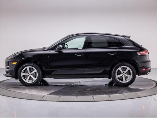 2021 Porsche Macan Base