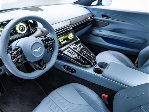 2025 Aston Martin Vantage Base