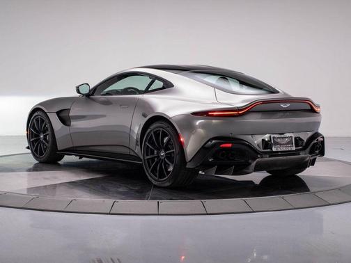 2019 Aston Martin Vantage Base