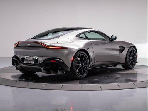 2019 Aston Martin Vantage Base