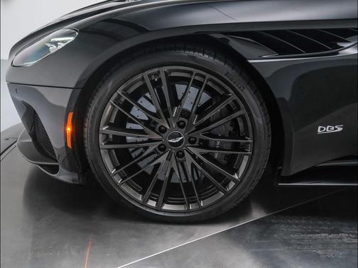 2020 Aston Martin DBS Superleggera