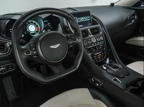 2020 Aston Martin DBS Superleggera