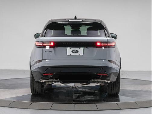 2026 Land Rover Range Rover Velar P400 Dynamic SE
