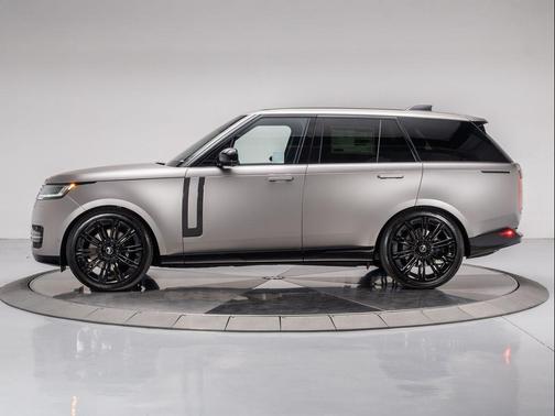 2025 Land Rover Range Rover P530 SE