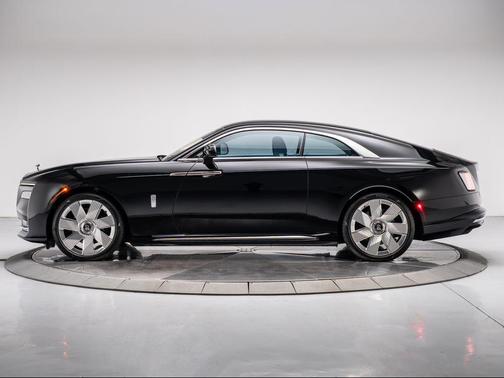 2025 Rolls-Royce Spectre 