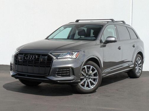 2023 Audi Q7 45 Premium