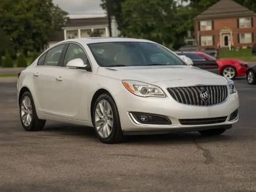 Summit White 2016 Buick Regal Turbo Premium II