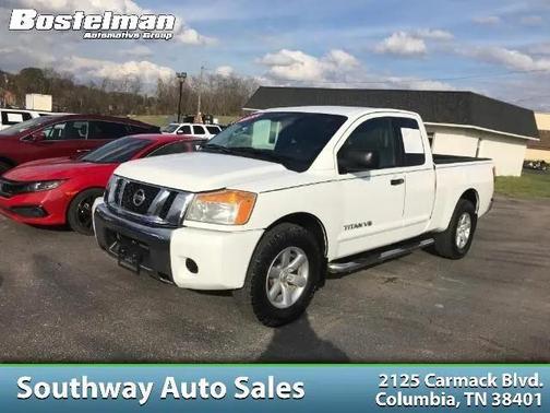 2011 Nissan Titan SV