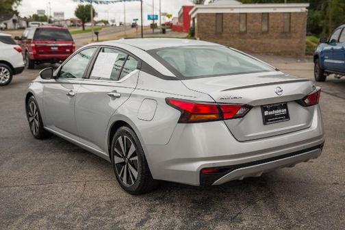 2021 Nissan Altima 2.5 SV