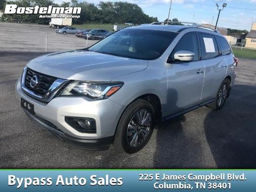 2020 Nissan Pathfinder SV