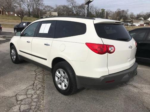 2011 Chevrolet Traverse LS