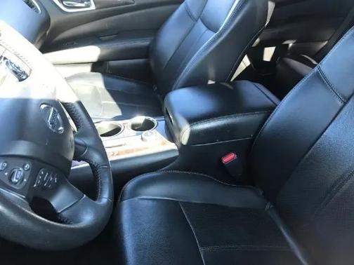 2014 Nissan Pathfinder Platinum