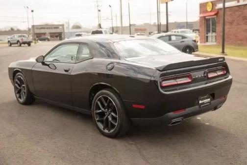 Pitch Black Clearcoat 2019 Dodge Challenger SXT