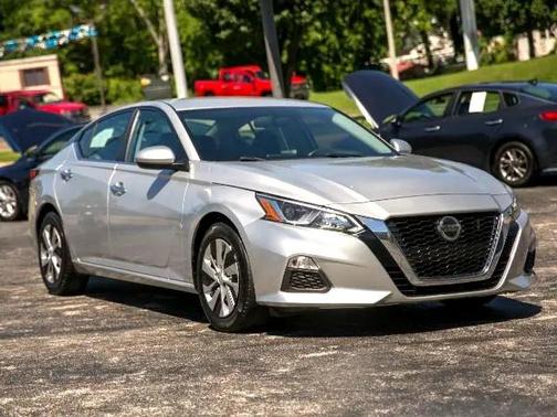 2020 Nissan Altima S FWD