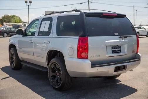 Quicksilver Metallic 2014 GMC Yukon SLT
