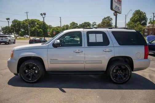 Quicksilver Metallic 2014 GMC Yukon SLT