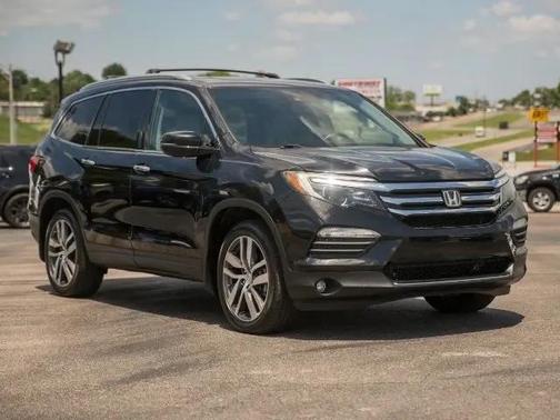 Crystal Black Pearl 2016 Honda Pilot Elite