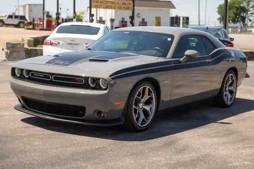 Destroyer Gray Clearcoat 2017 Dodge Challenger R/T