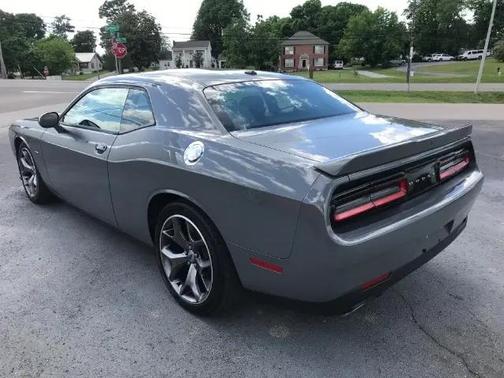 Destroyer Gray Clearcoat 2017 Dodge Challenger R/T