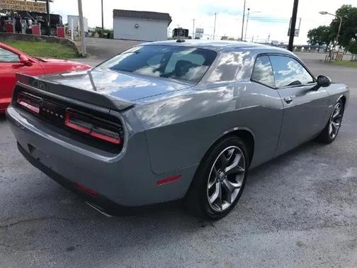 Destroyer Gray Clearcoat 2017 Dodge Challenger R/T