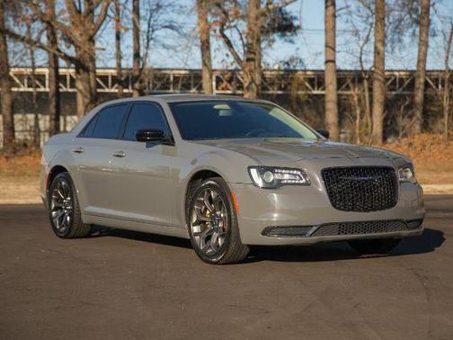2019 Chrysler 300 Touring