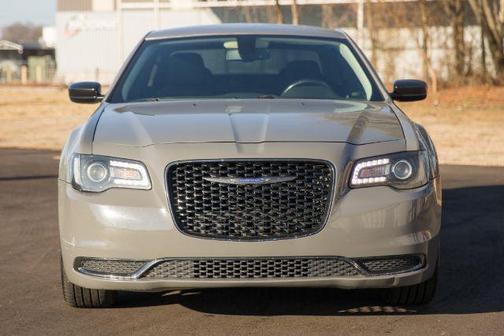 2019 Chrysler 300 Touring