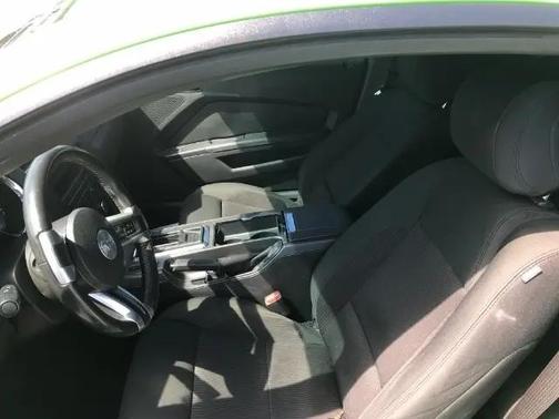 Gotta Have It Green Metallic Tri-Coat 2014 Ford Mustang V6