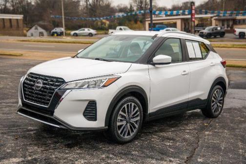 2022 Nissan Kicks SV