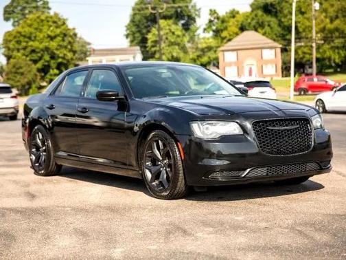 2020 Chrysler 300 Touring