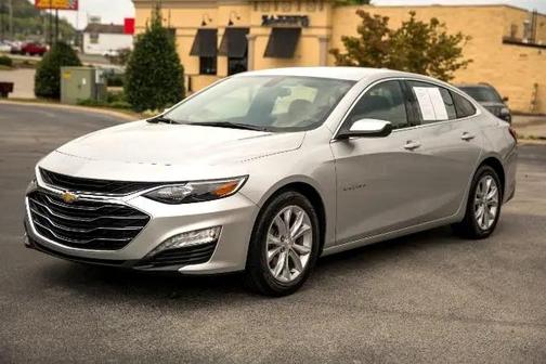 2022 Chevrolet Malibu FWD LT