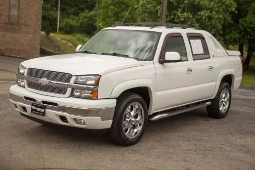 Summit White 2005 Chevrolet Avalanche 1500 Z66